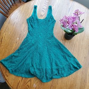 Green lace dress Love, Fire size M